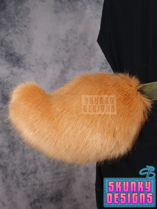 Light orange deer tail