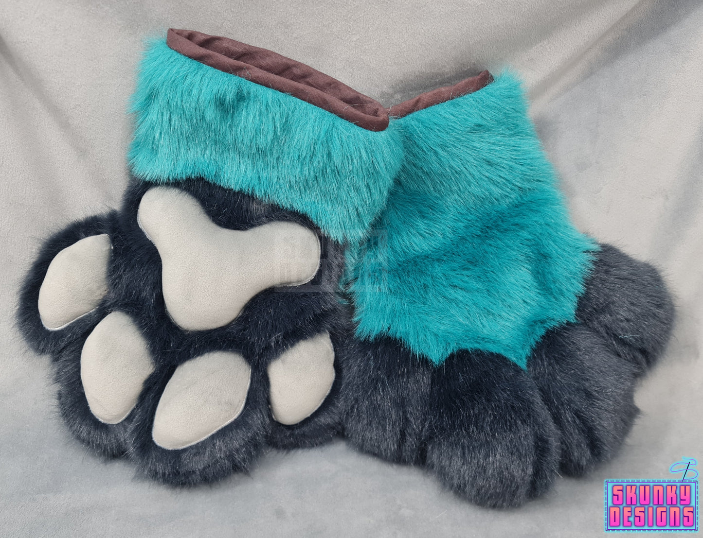 4 finger hand paws - green/dark blue