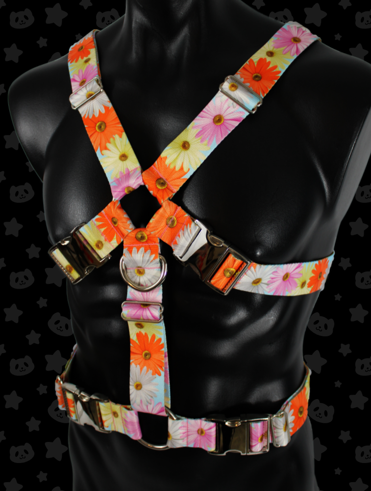 Chest Harness - Daisies with Silver Metal Hardware