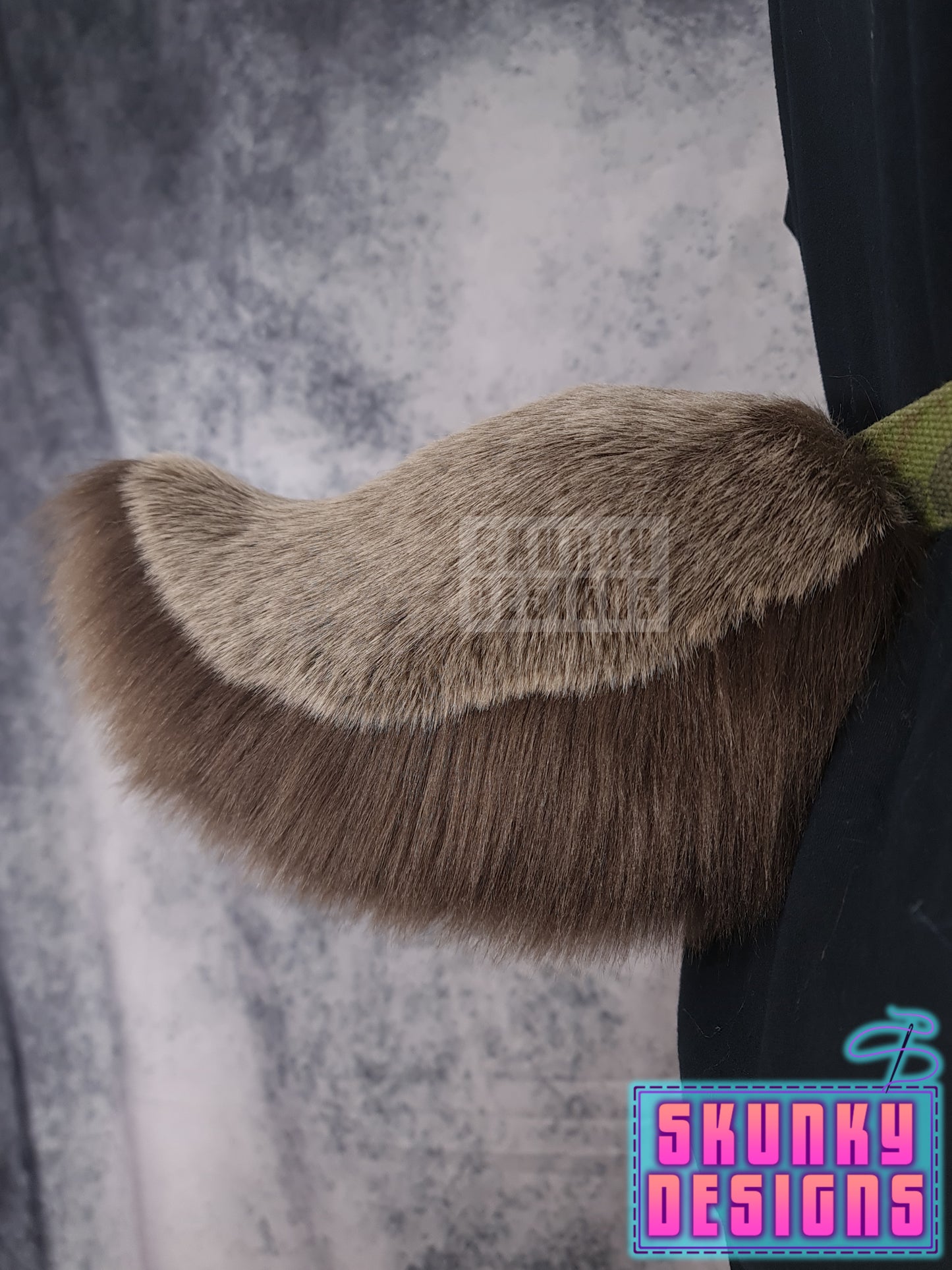 Dark brown and dual tone brown deer tail