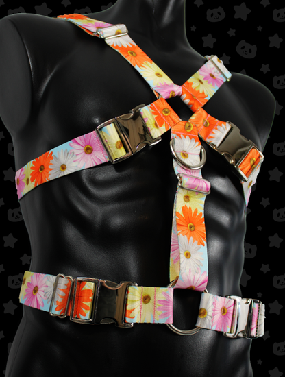 Chest Harness - Daisies with Silver Metal Hardware