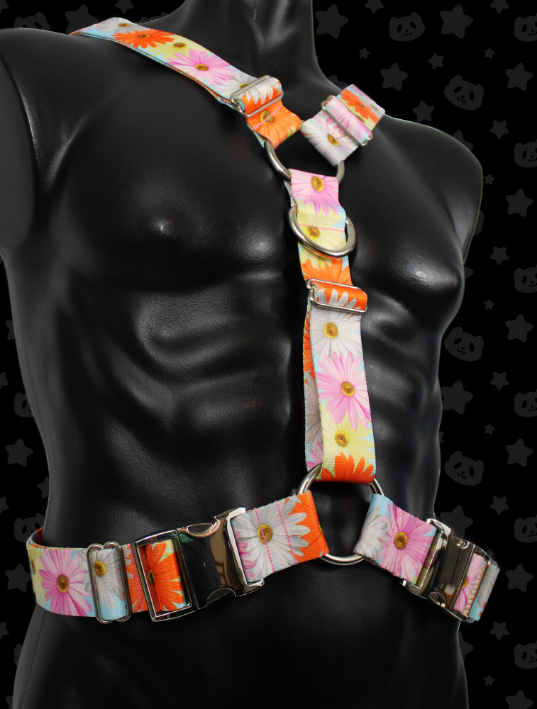 Y Harness - Daisies with Silver Metal Hardware