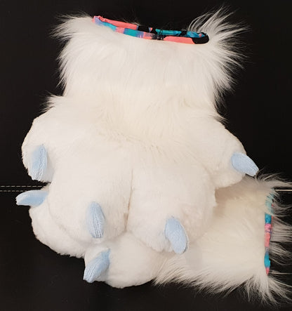 White Handpaws