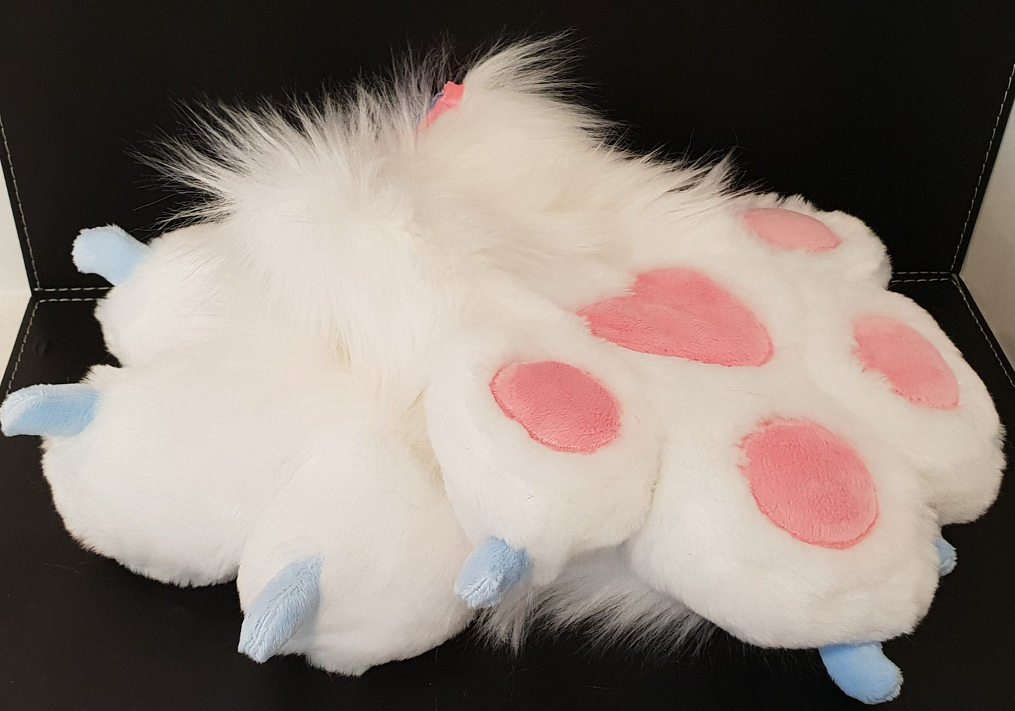 White Handpaws
